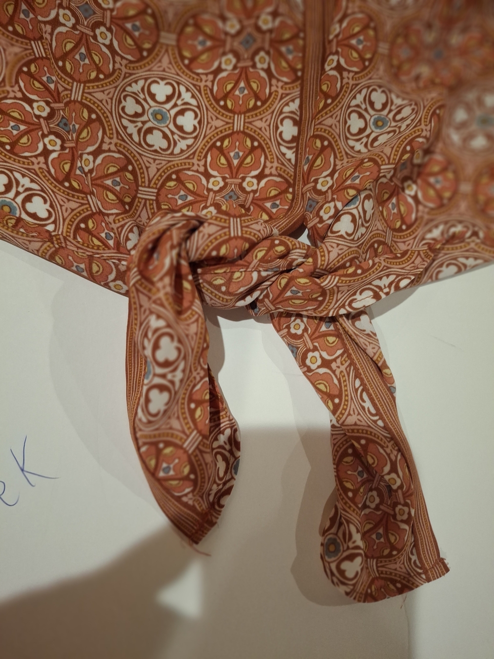 Max Studio Rust and Cream Printed Tie-Front Top - Picture 3 of 16